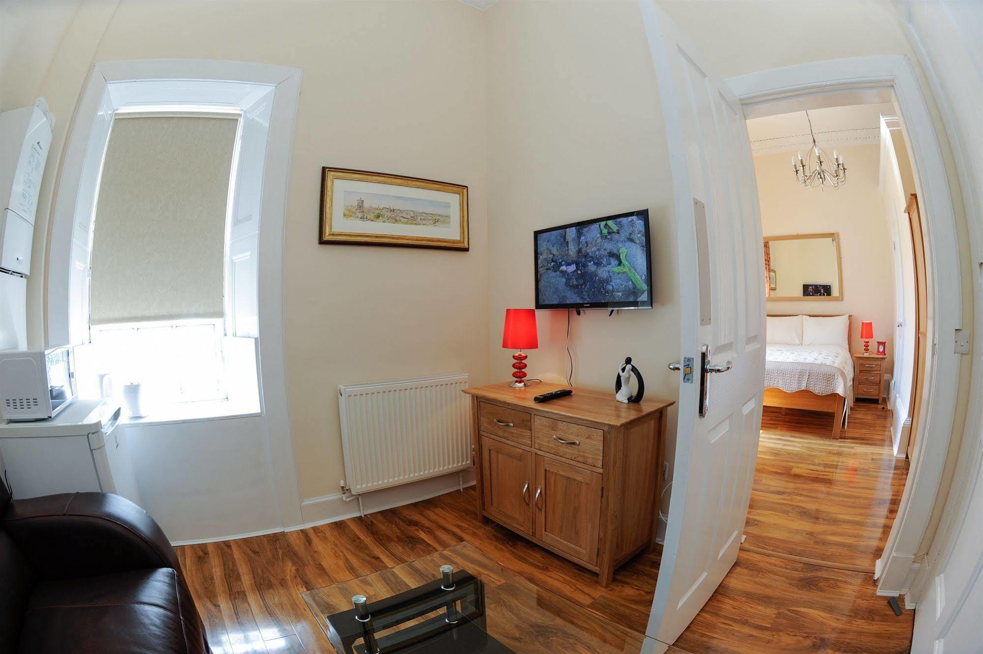 Edinburgh City Suites Buitenkant foto
