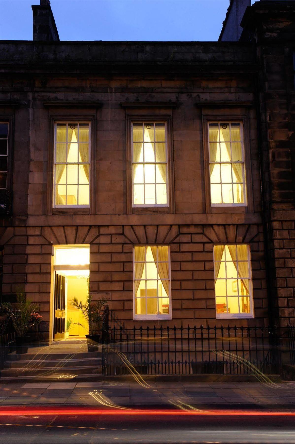 Edinburgh City Suites Buitenkant foto